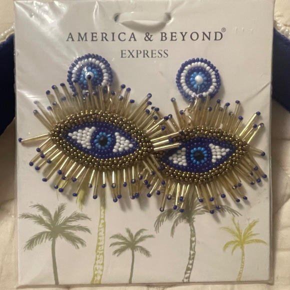 America & Beyond Evil Eye Beaded Shoulder Bag Purse & Earrings NWT Blue White - Picture 6 of 7